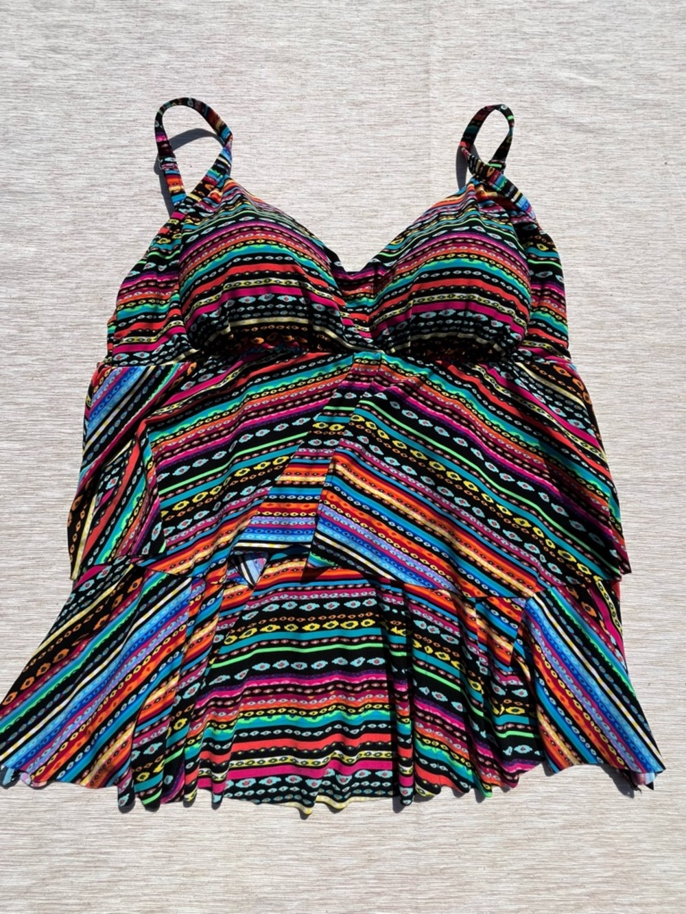 Trimshaper Women’s Swimsuit Bathing Suit Multicolored Tiered Tankini Top 16